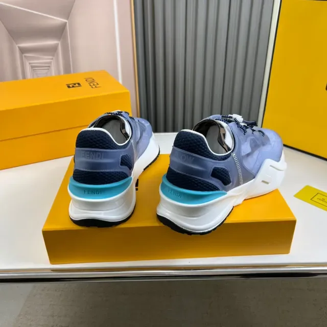 Fendi Tênis Chunky Azul Branco com Sola Esculturada e Overlay de Malha Translucida 7