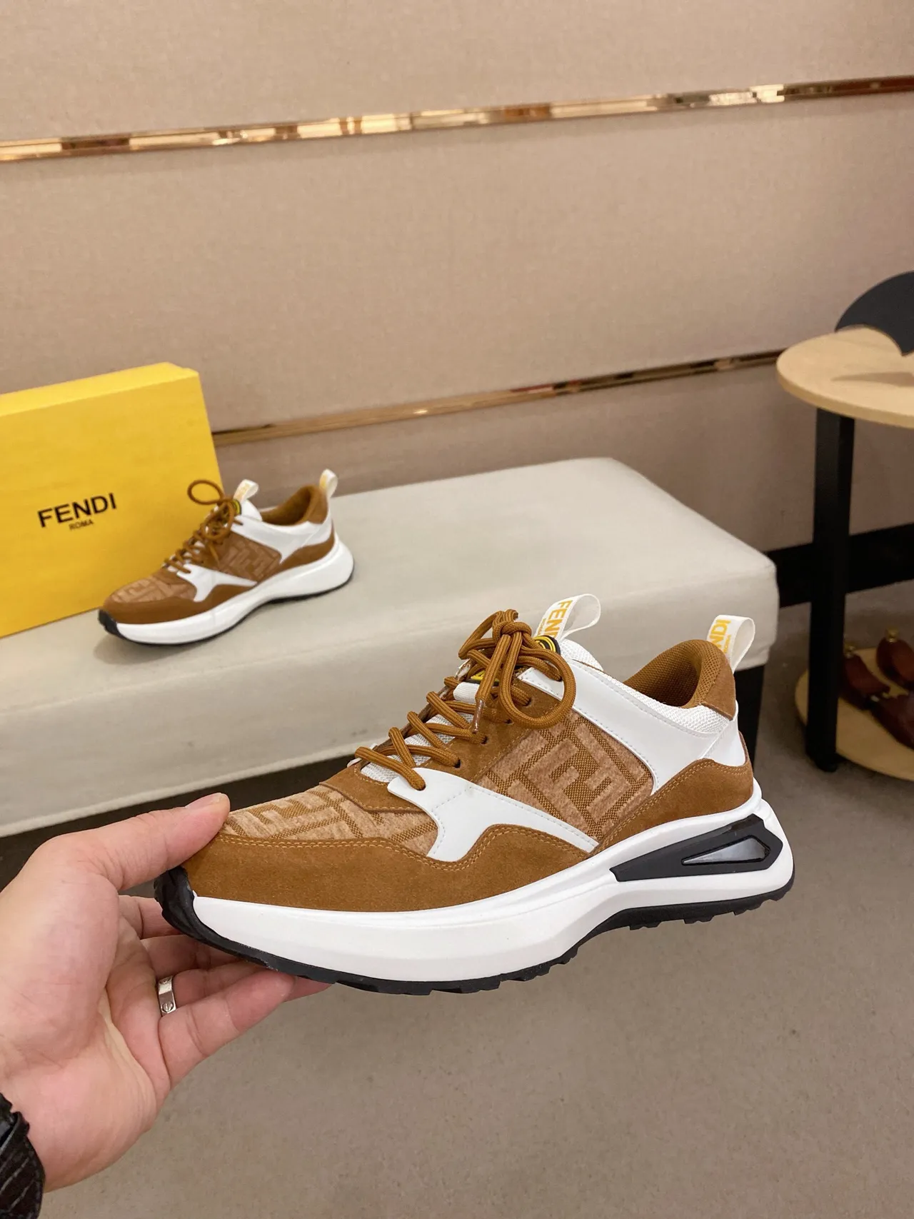Fendi Marron Blanc FF Monogram Jacquard Daim et Synthétique Panneaux Baskets Épaisses 3
