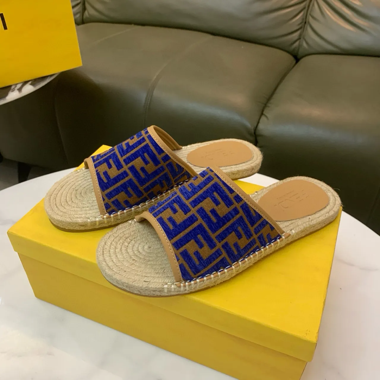Fendi FF Espadrille Slides bleu beige tissu jacquard semelle enveloppée en jute sandales 2