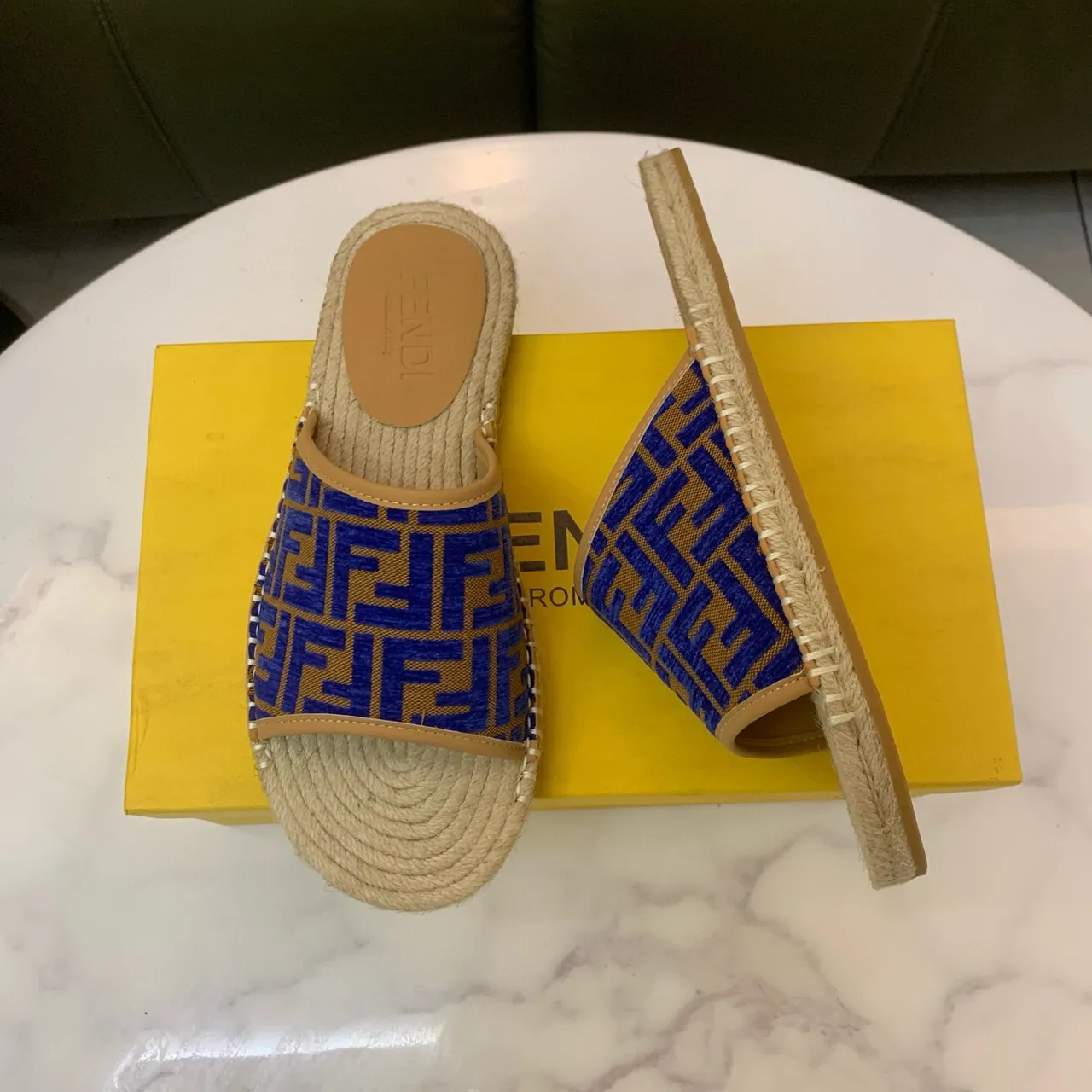 Fendi FF Espadrille Slides bleu beige tissu jacquard semelle enveloppée en jute sandales 4