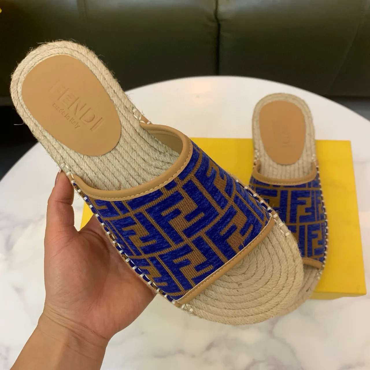 Fendi FF Espadrille Slides bleu beige tissu jacquard semelle enveloppée en jute sandales 5