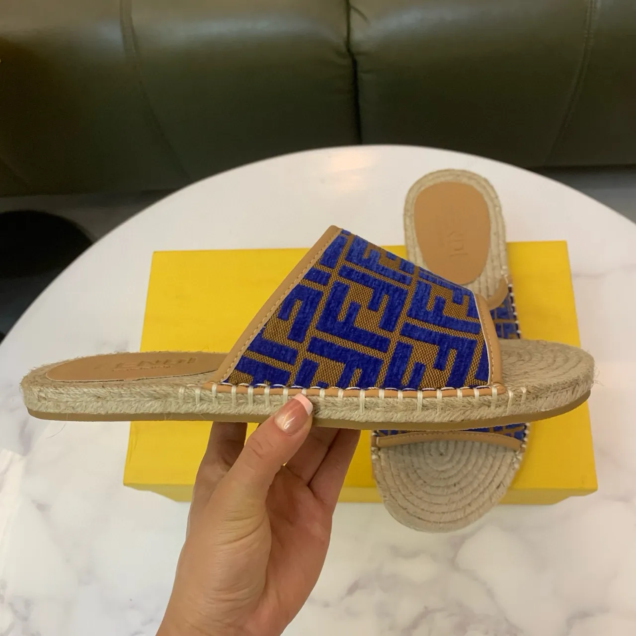 Fendi FF Espadrille Slides bleu beige tissu jacquard semelle enveloppée en jute sandales 6