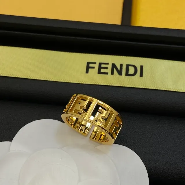 Fendi FF Logo خاتم عريض ذهبي 2