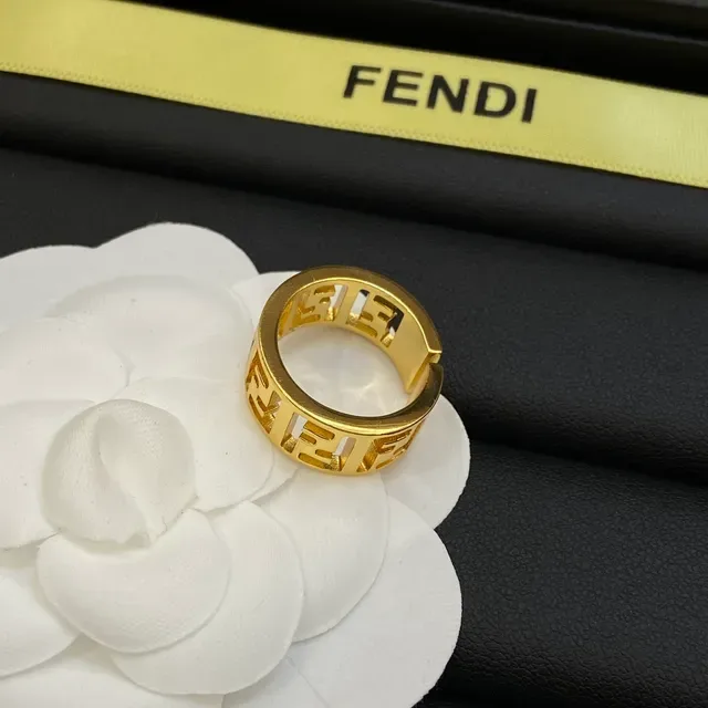 Fendi FF Logo خاتم عريض ذهبي 3