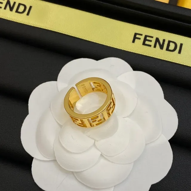 Fendi FF Logo خاتم عريض ذهبي 4