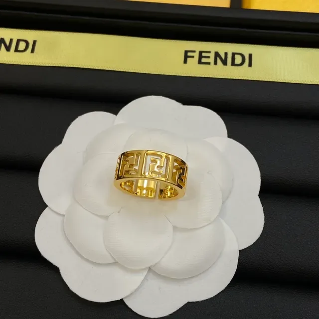 Fendi FF Logo خاتم عريض ذهبي 5