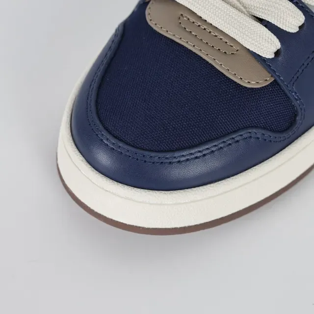 Fendi Navy Beige Tênis Lifestyle Low-Top com Camadas de Textil e Couro no Upper 5