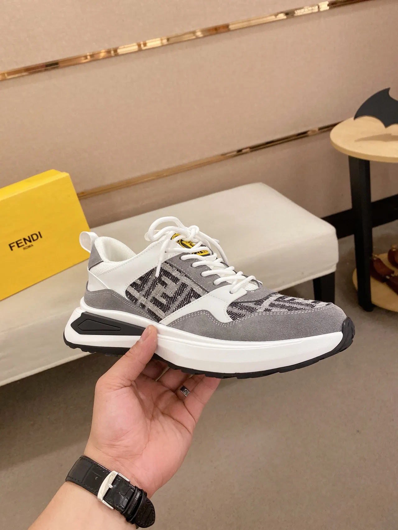 Fendi Run Away Cinza Branco FF Monograma Jacquard Sola multicamadas Tênis chunky 4