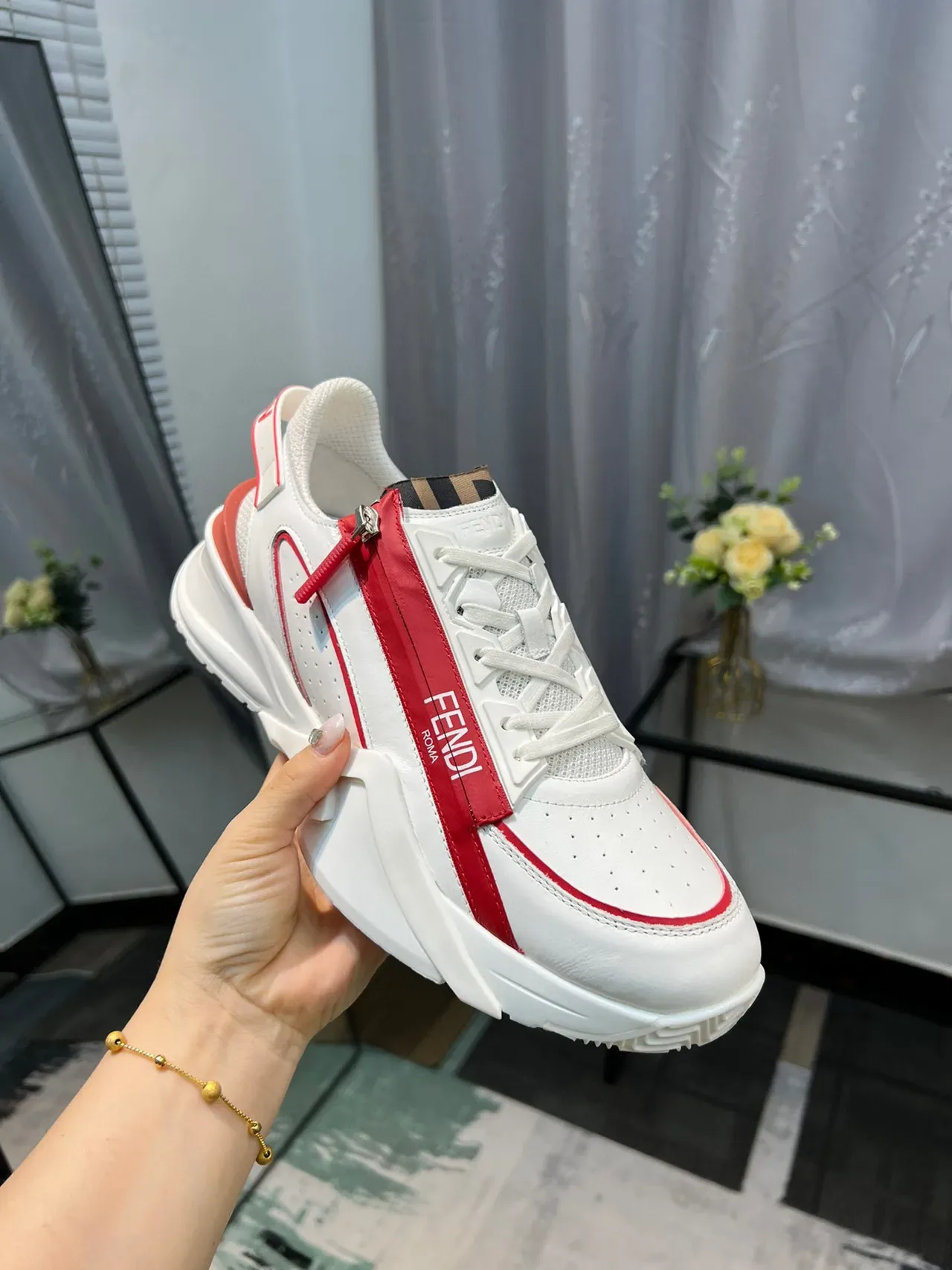 Fendi Blanc Rouge Semelle Plateforme Chunky Cuir Perforé Supérieur Sneakers Lifestyle 6