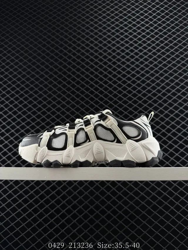 Fila Fusion Exocet White and Black Chunky Sneakers 7