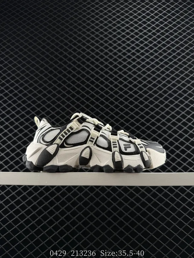 Fila Fusion Exocet White and Black Chunky Sneakers 8
