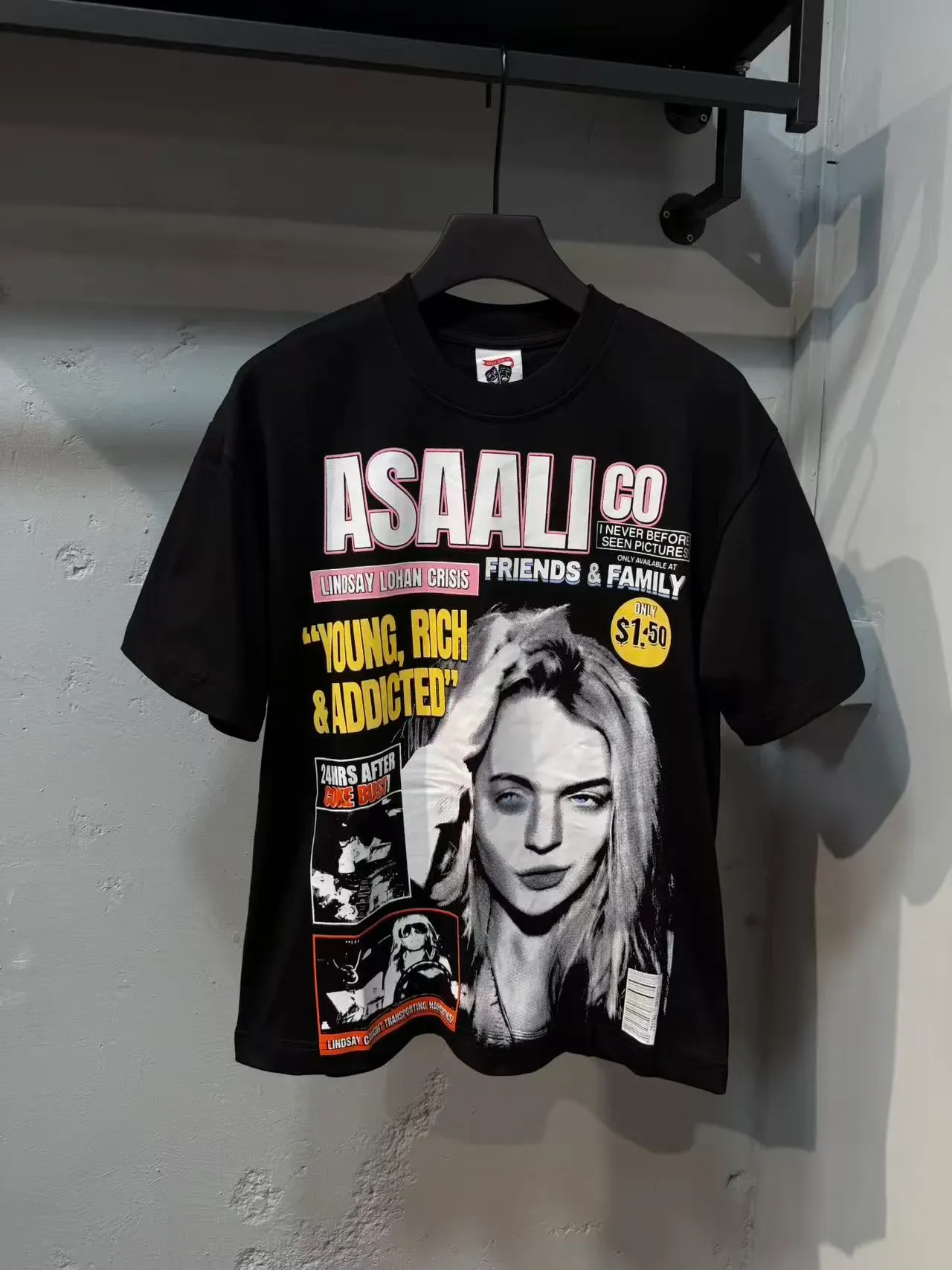 ASAWLI CO Young Rich & Addicted Graphic Print Black T-Shirt 5