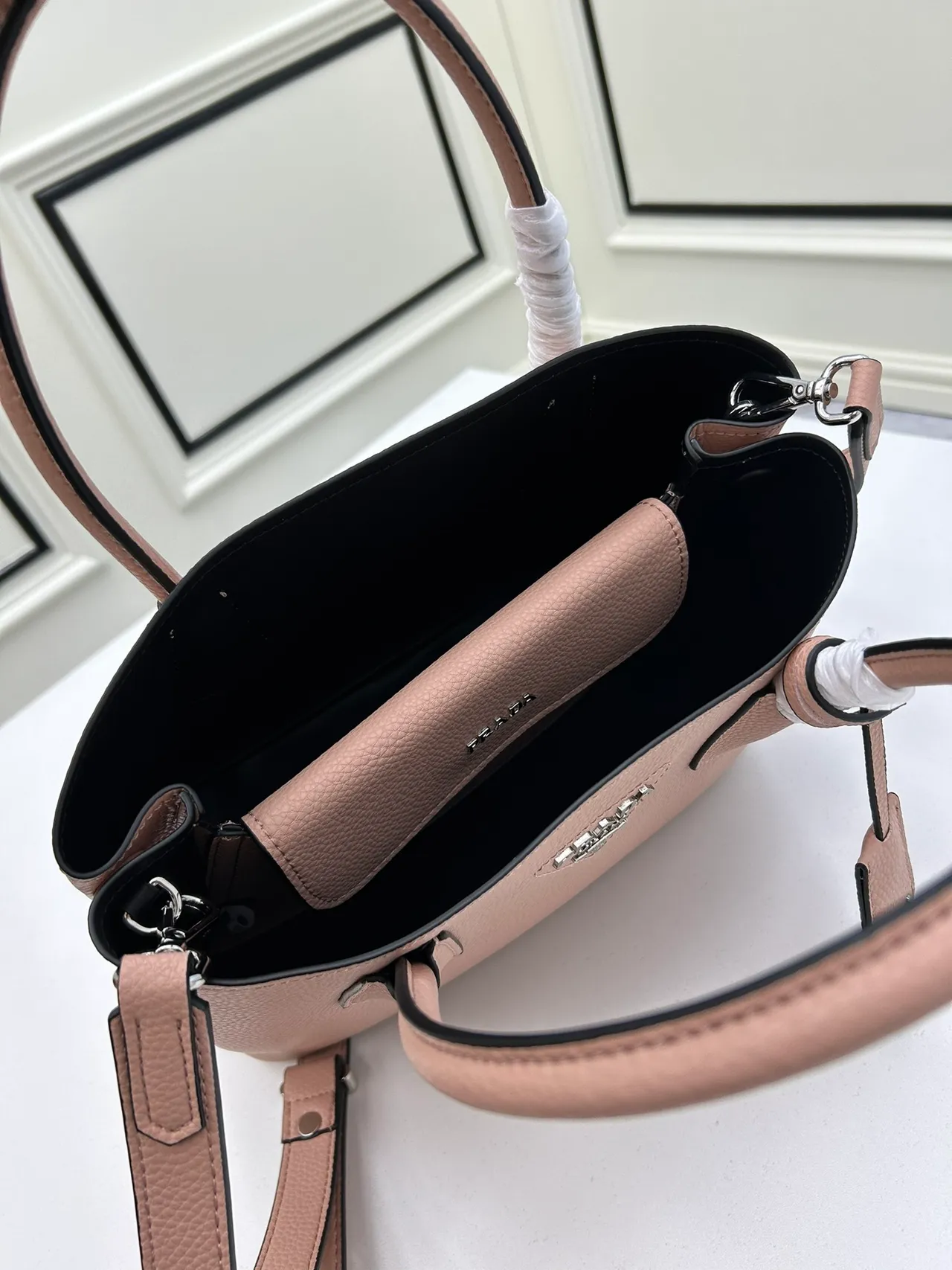 Beige and Black Structured Pebbled Leather Contrast Piping Handbag 5