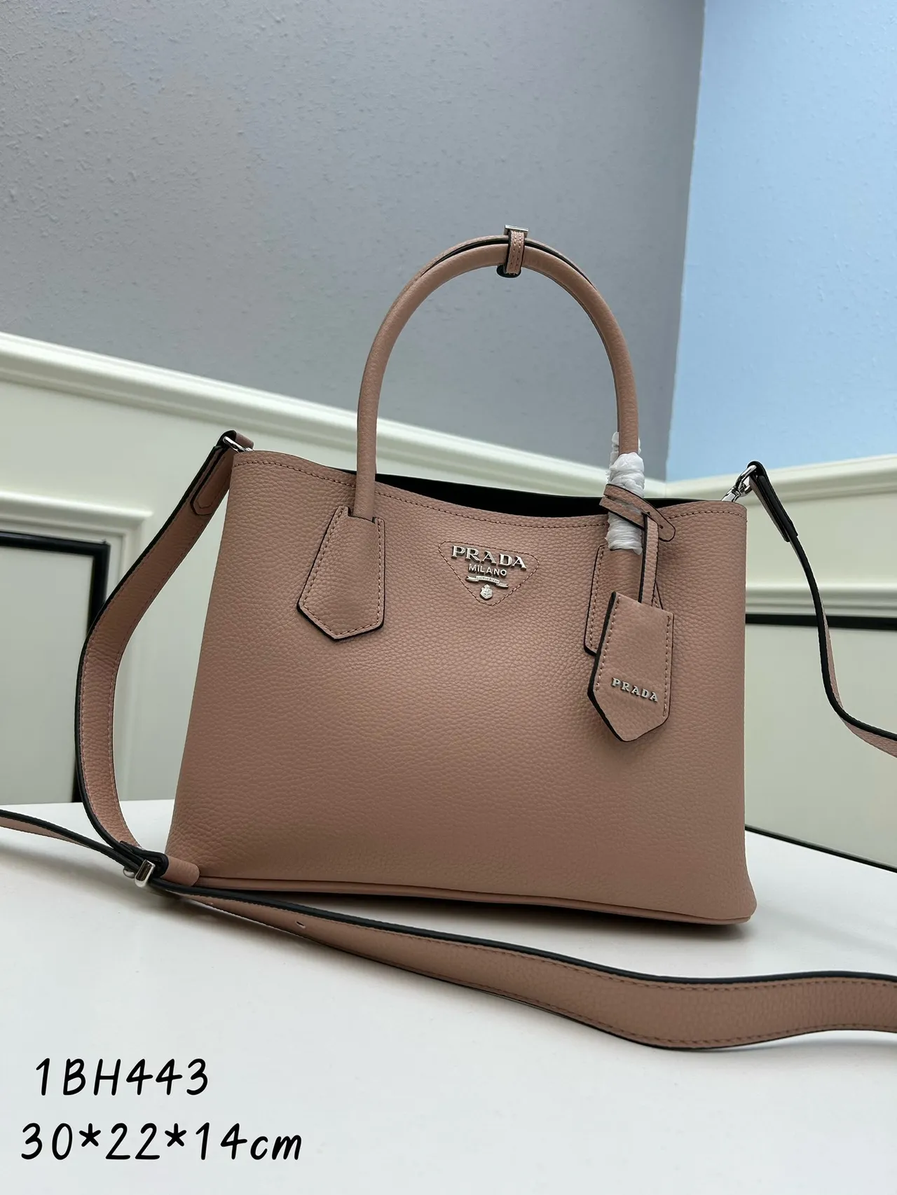 Beige and Black Structured Pebbled Leather Contrast Piping Handbag 6