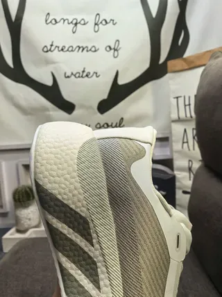 Beige and Cream Knit Low-Top Lifestyle Sneakers 3
