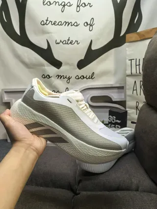 Beige and Cream Knit Low-Top Lifestyle Sneakers 5