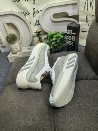 Beige and Cream Knit Low-Top Lifestyle Sneakers 6