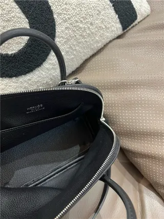 Sac Boston beige marron en forme de dôme avec anse supérieure 3