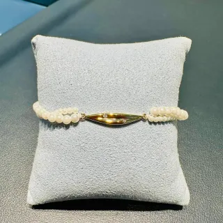 Bracelete de pendentif de pérola bege com forma de folha dourada dupla corrente