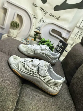 Beige White Laceless Hook-and-Loop Strap Closure Breathable Perforated Mesh Upper Sneakers 7