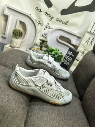 Beige White Laceless Hook-and-Loop Strap Closure Breathable Perforated Mesh Upper Sneakers 9