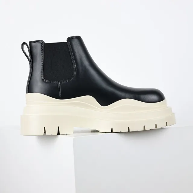 Black and Off-White Chunky Sole Chelsea Boots 7
