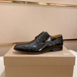 Black Cap-Toe Oxford Shoe