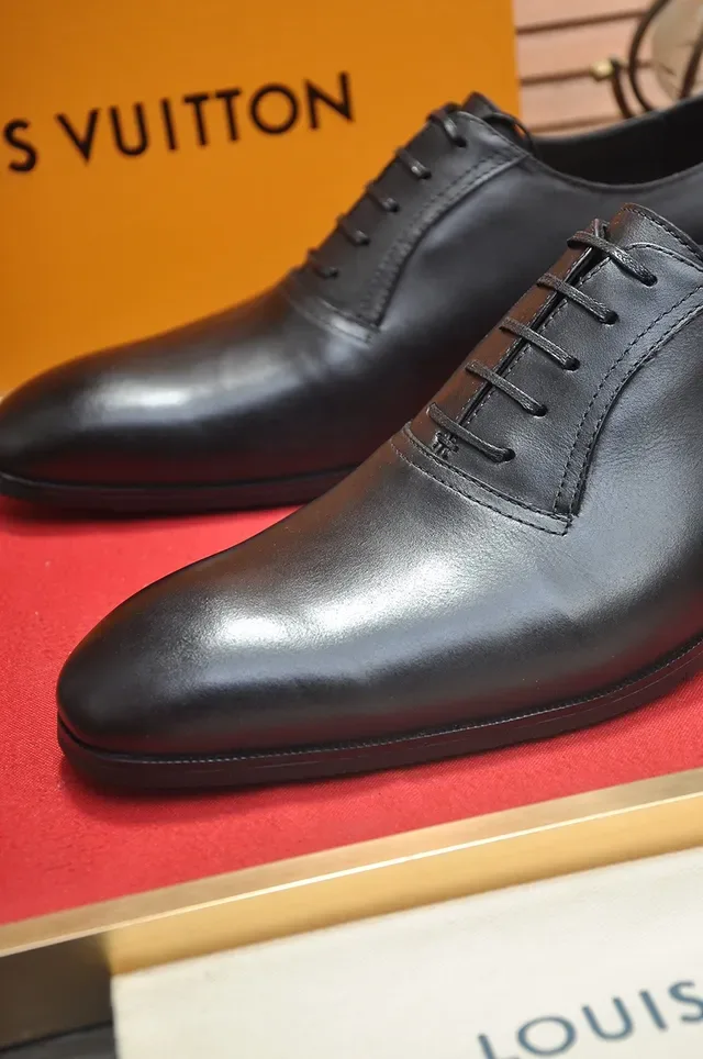Black Leather Cap-Toe Oxford Shoes 2