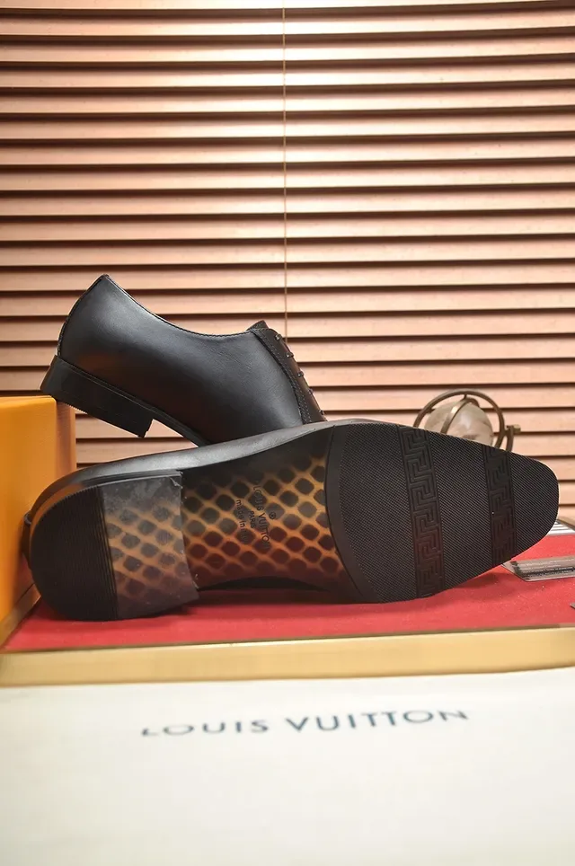 Black Leather Cap-Toe Oxford Shoes 3