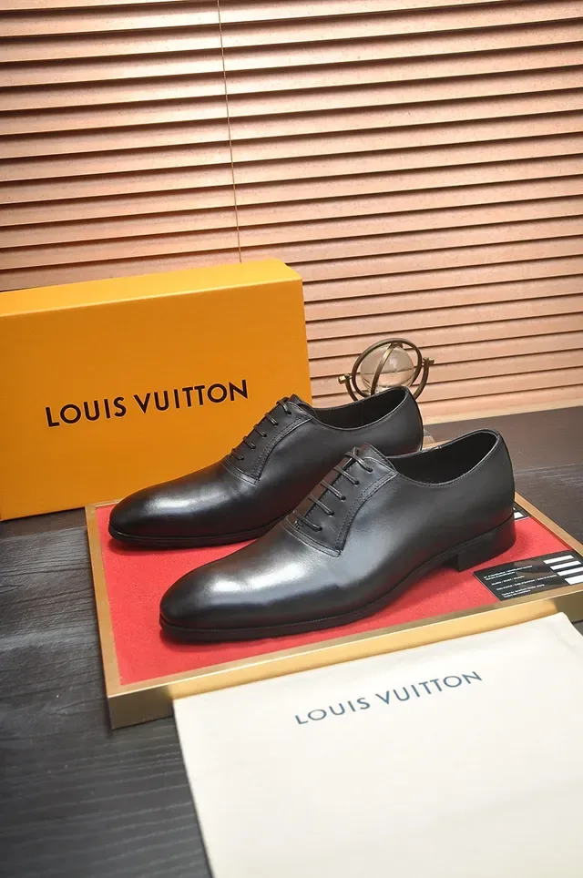 Black Leather Cap-Toe Oxford Shoes 4
