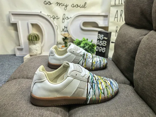 Black Multicolor Painted Stripe Lifestyle Sneakers 11