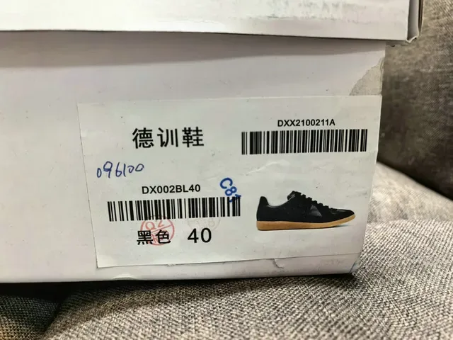 Black Multicolor Painted Stripe Lifestyle Sneakers 22