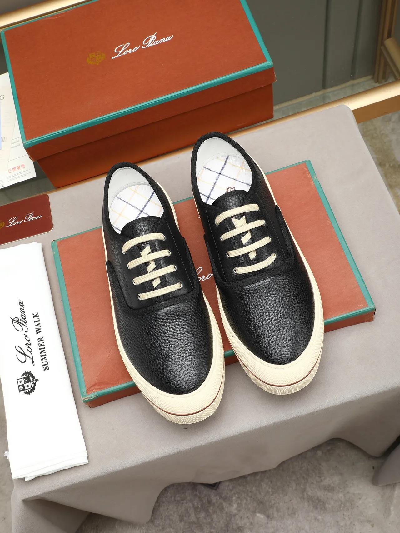 Black Pebbled Leather Lace-Up Casual Shoe 2