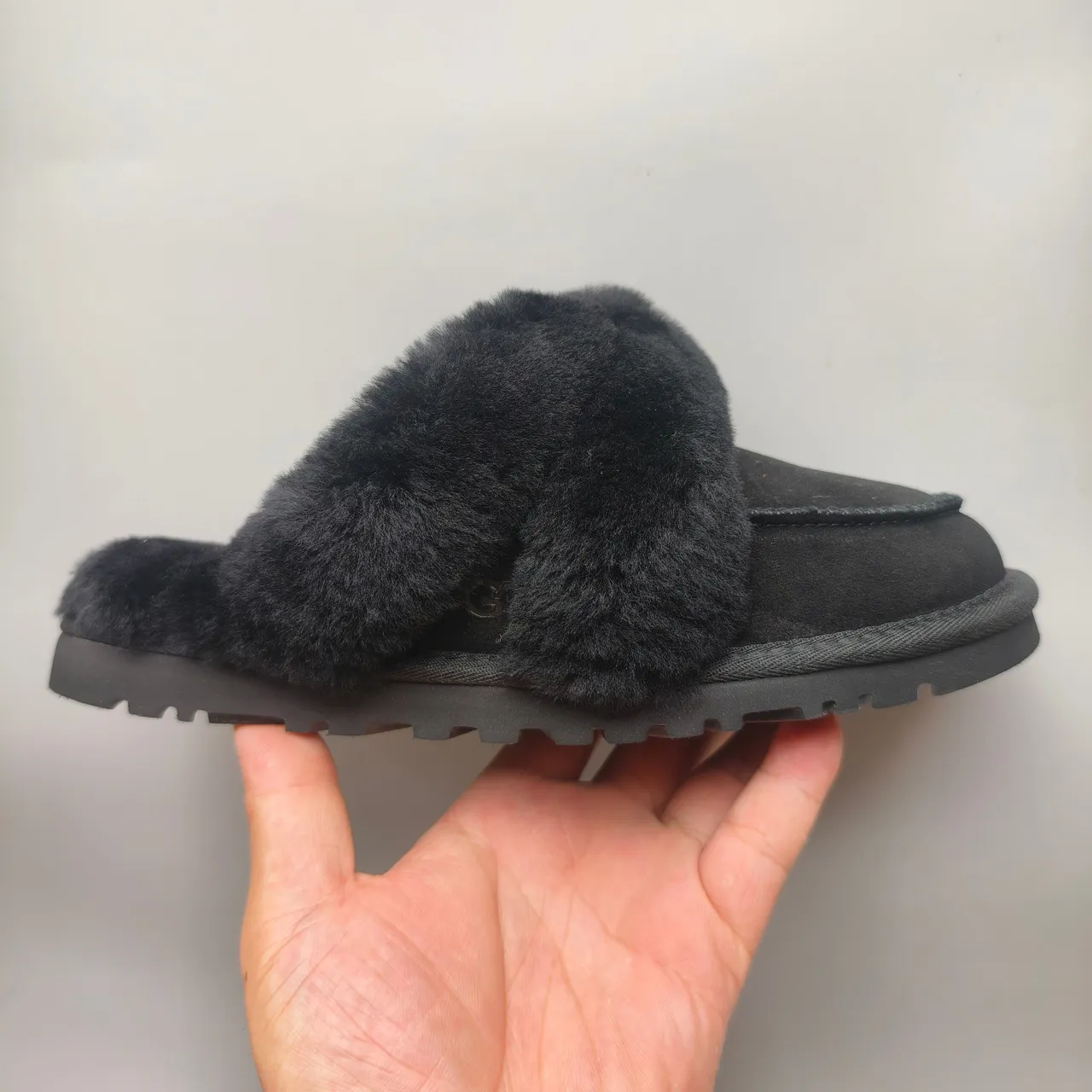Black Plush Faux Fur Strap Suede-Like Upper Slippers 2