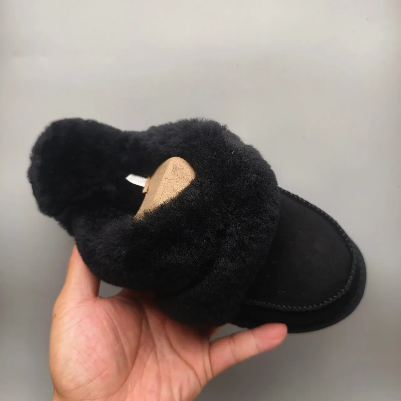 Black Plush Faux Fur Strap Suede-Like Upper Slippers 3