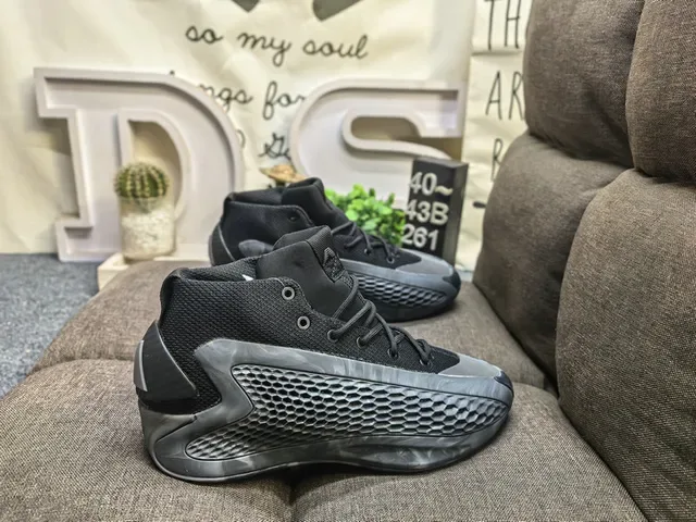 Black Yellow High-Top Mesh Upper Sneakers 11