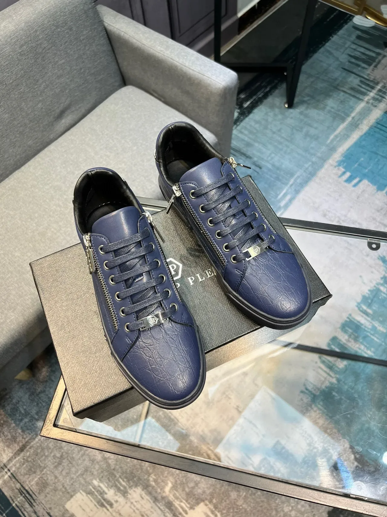 Blue Croc-Embossed Leather Zipper Detail Low-Top Sneakers 4