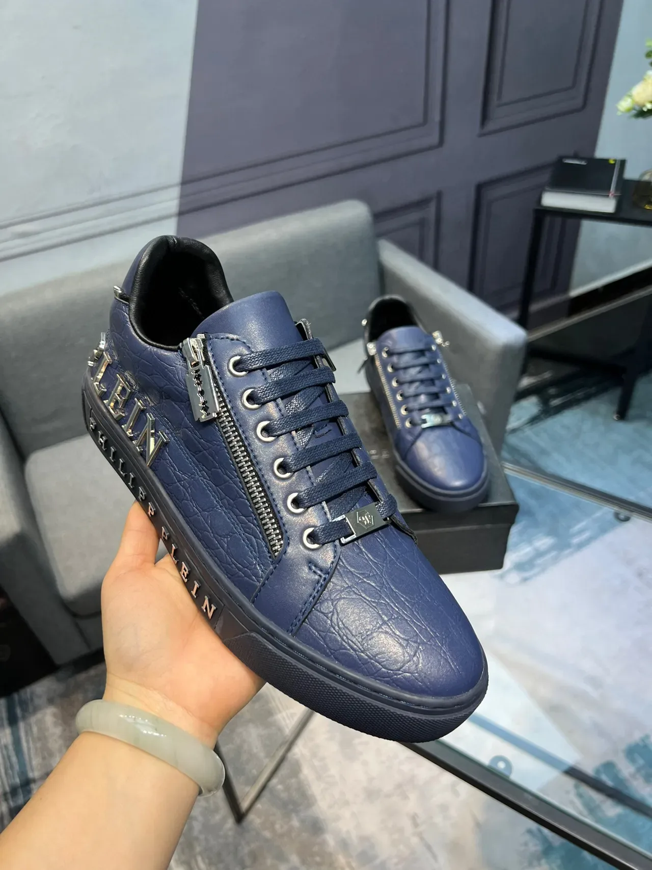 Blue Croc-Embossed Leather Zipper Detail Low-Top Sneakers 5