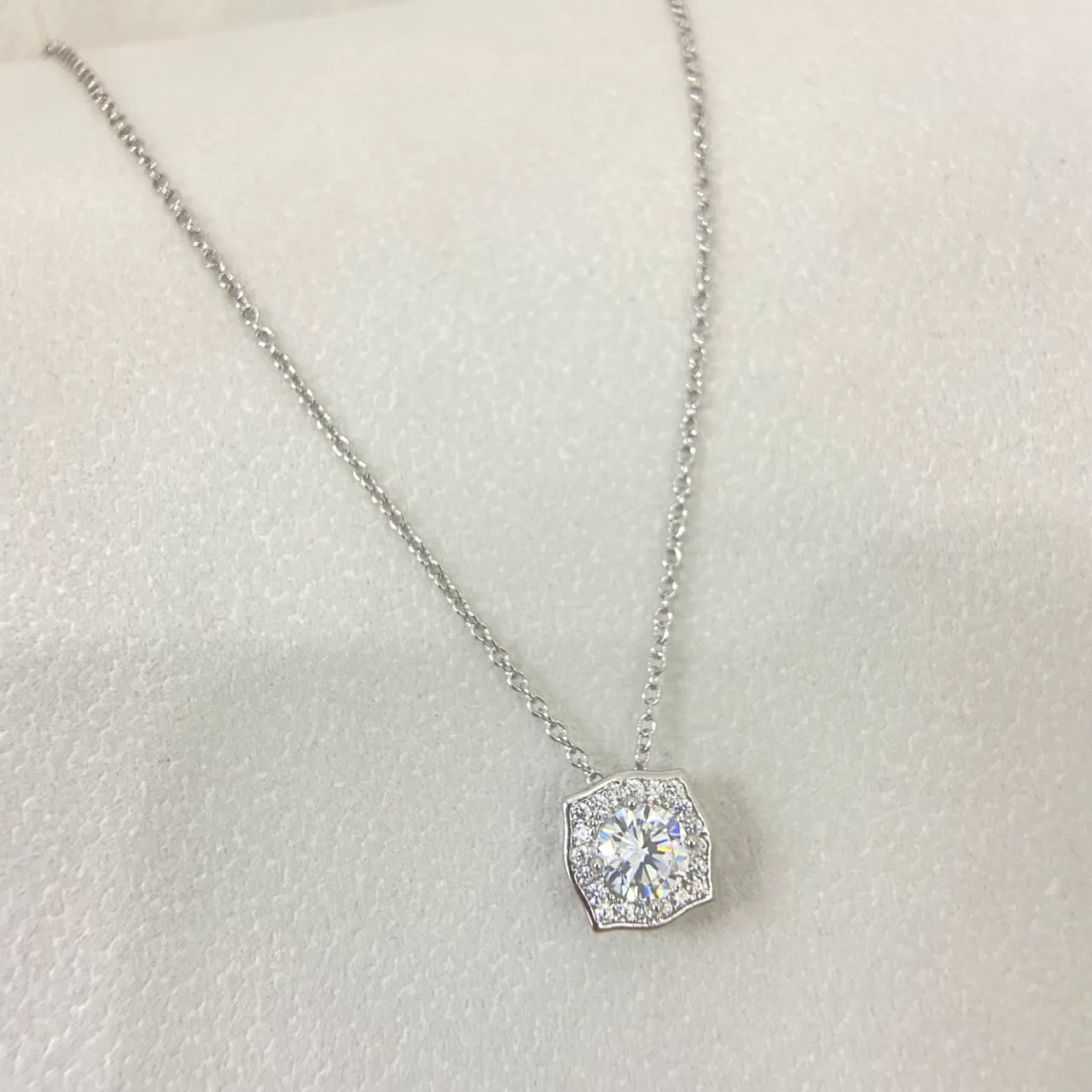 Blue Gold Geometric Halo Setting Round Center Stone Necklace 4