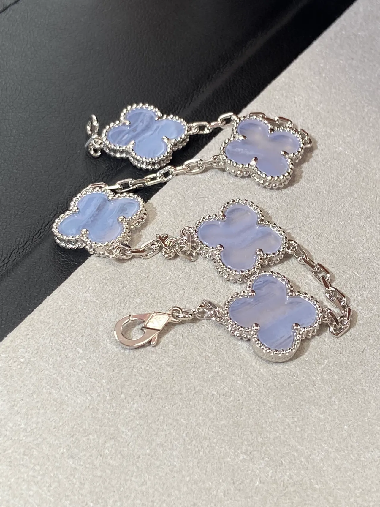 Blue Silver Clover-Link Beaded Bezel Bracelet 4