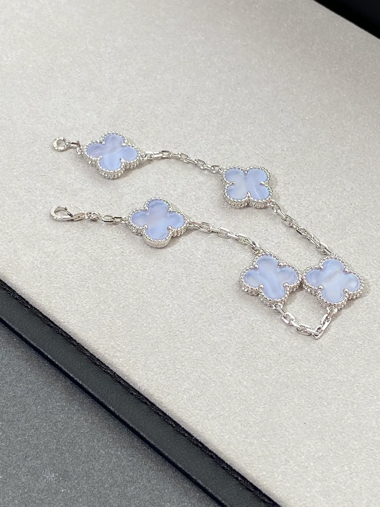 Blue Silver Clover-Link Beaded Bezel Bracelet 5