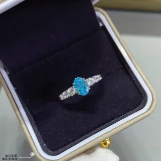 Blue Silver Oval-Cut Central Gemstone Three-Stone Asymmetrical Arrangement Ring
