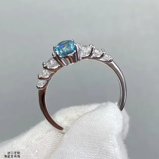 Blue Silver Oval-Cut Central Gemstone Three-Stone Asymmetrical Arrangement Ring 3