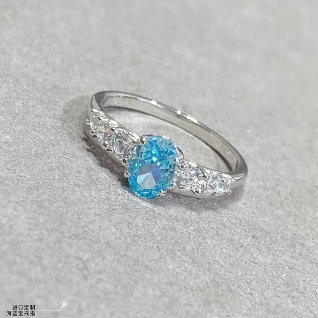 Blue Silver Oval-Cut Central Gemstone Three-Stone Asymmetrical Arrangement Ring 7