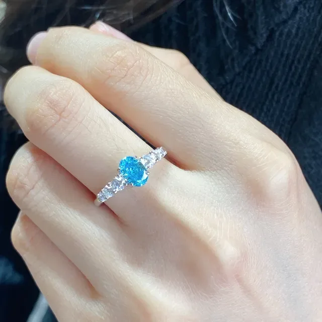 Blue Silver Oval-Cut Central Gemstone Three-Stone Asymmetrical Arrangement Ring 9