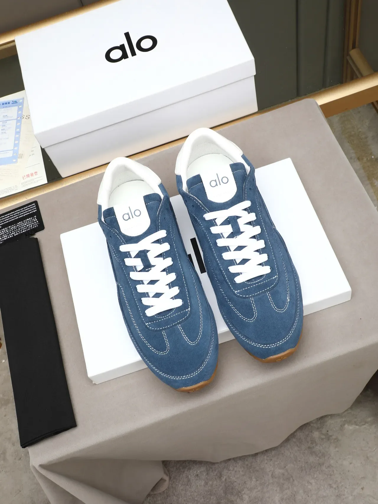 Blue White Suede Upper Contrast Stitching Sneakers 2
