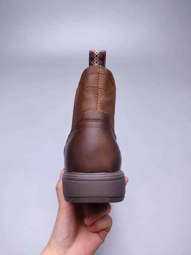Brown Leather Elastic Side Panels Chelsea Boots 15
