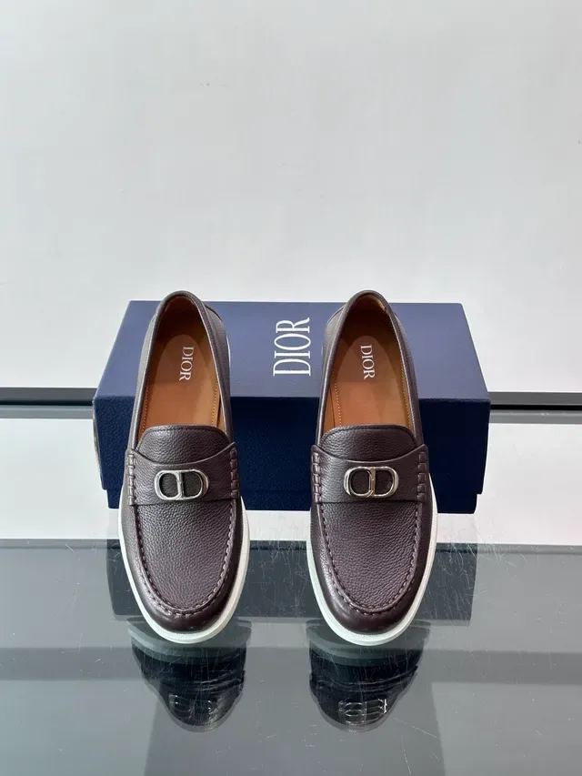 Marron Blanc Cuir Texturé Boucle Métal Mocassin 4