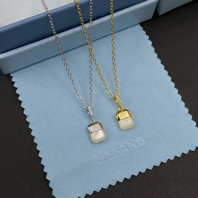 Burgundy Gold Faceted Rectangular Pendant Two-Tone Metal Setting Necklace 8