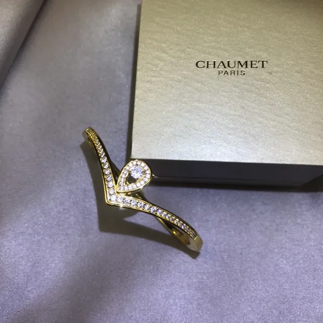 CHAUMET Pavé Diamond Teardrop Triple-Crown Bracelets 4